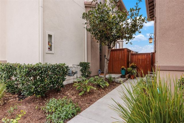 2304 Sky Corral Lane, San Marcos, CA 92078