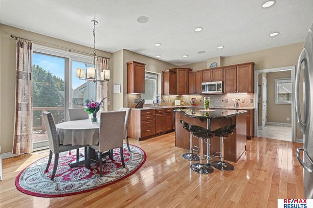 1207 S 195 Street, Omaha, NE 68130