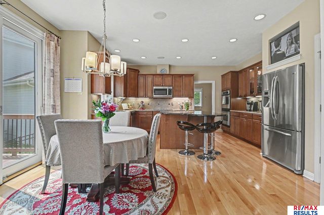 1207 S 195 Street, Omaha, NE 68130