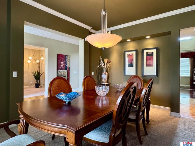 1207 S 195 Street, Omaha, NE 68130