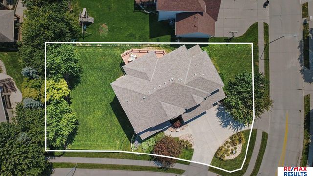 1207 S 195 Street, Omaha, NE 68130