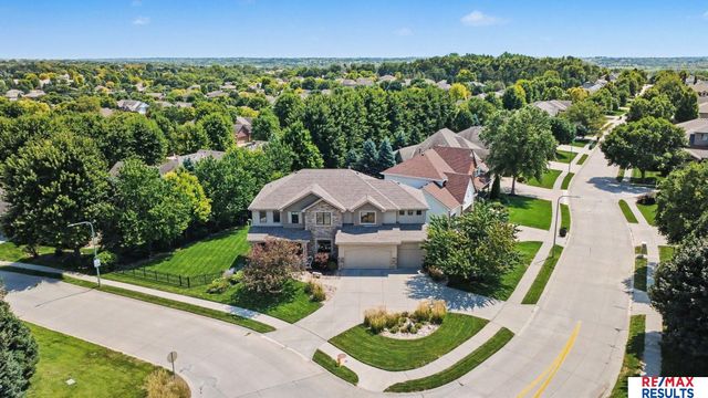 1207 S 195 Street, Omaha, NE 68130