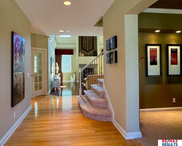 1207 S 195 Street, Omaha, NE 68130