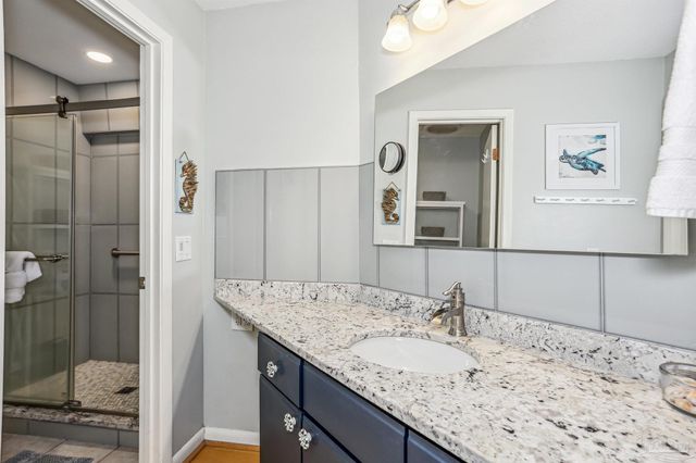 7453 Sunset Harbor Dr 2-203, Navarre Beach, FL 32566