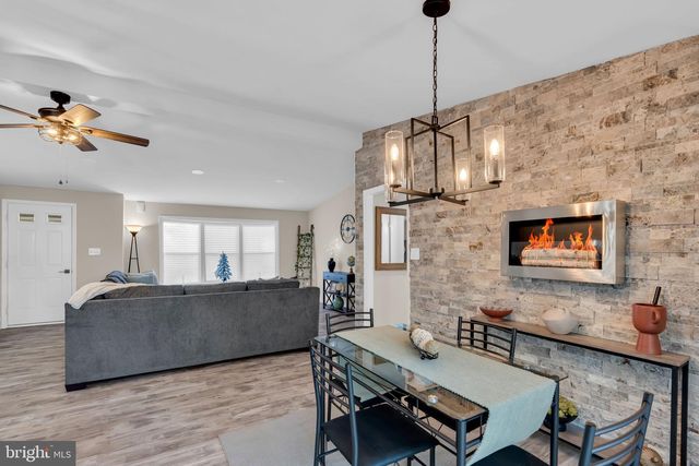 11 CASEY CT, Barnegat, NJ 08005