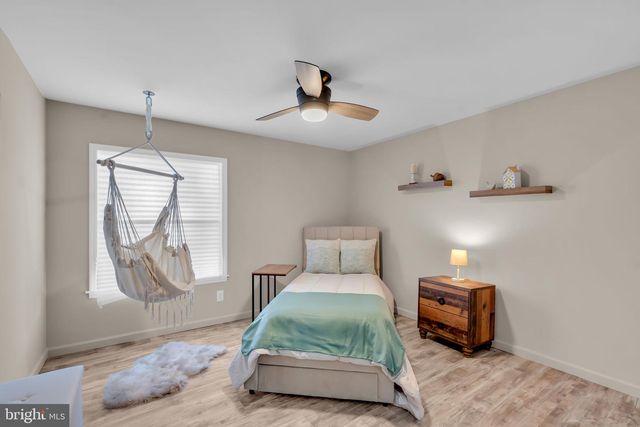 11 CASEY CT, Barnegat, NJ 08005