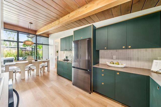 748 Kendall Avenue, Palo Alto, CA 94306