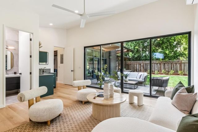 748 Kendall Avenue, Palo Alto, CA 94306