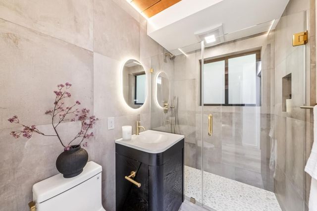 748 Kendall Avenue, Palo Alto, CA 94306