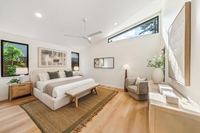 748 Kendall Avenue, Palo Alto, CA 94306