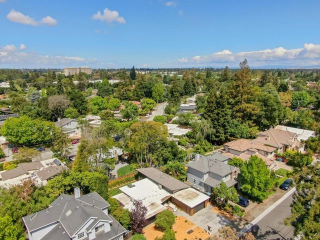 748 Kendall Avenue, Palo Alto, CA 94306