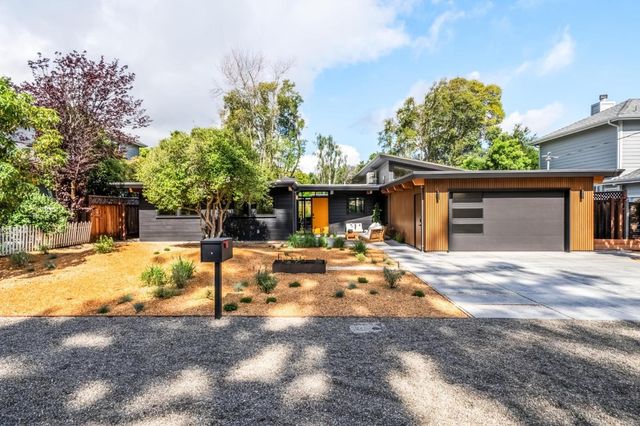 748 Kendall Avenue, Palo Alto, CA 94306