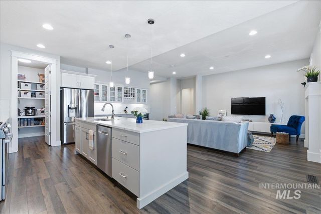 5154 S Twilight Mist Way, Meridian, ID 83642