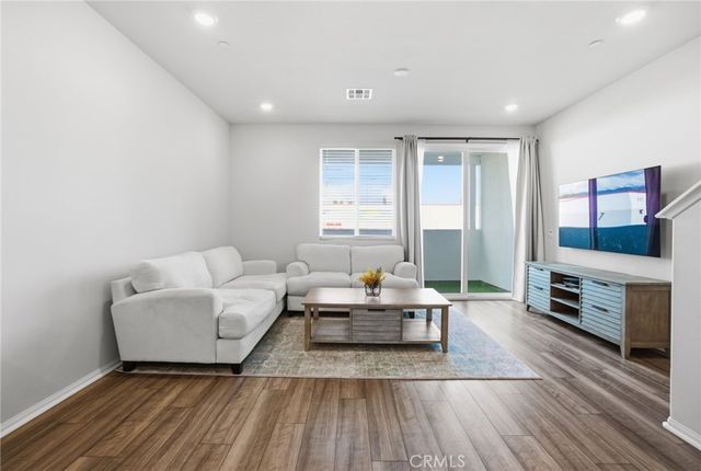 1618 W. Cameron, West Covina, CA 91790