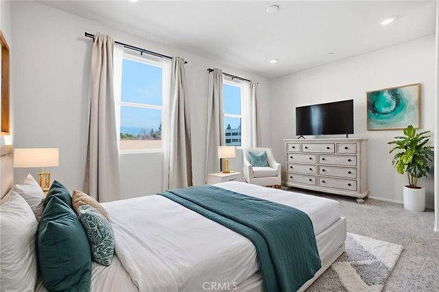 1618 W. Cameron, West Covina, CA 91790