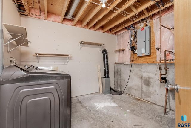 4312 S Bedford Ave, Sioux Falls, SD 57103