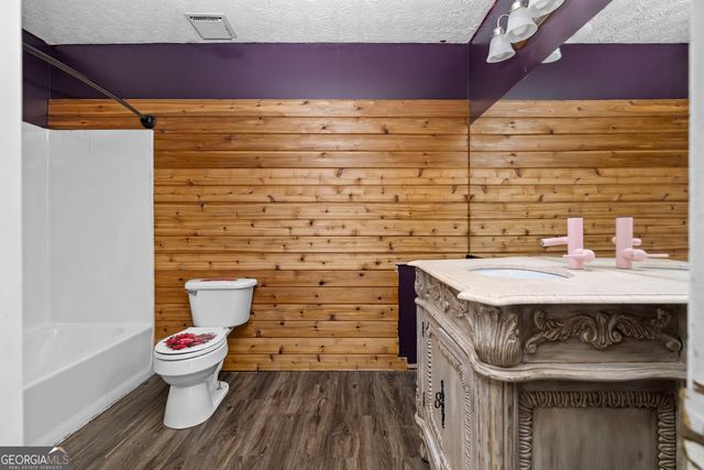 108 Little Brook Drive, Woodstock, GA 30188