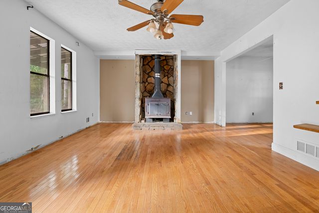 108 Little Brook Drive, Woodstock, GA 30188