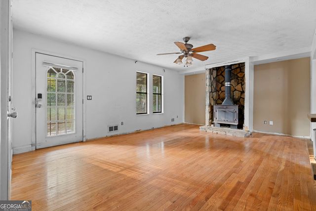 108 Little Brook Drive, Woodstock, GA 30188
