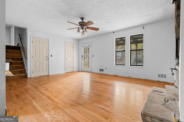 108 Little Brook Drive, Woodstock, GA 30188