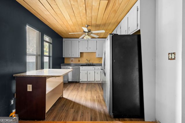 108 Little Brook Drive, Woodstock, GA 30188