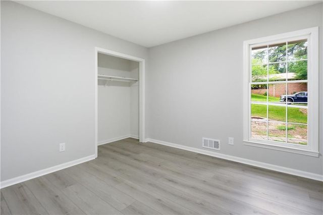 1180 Lakeshore Circle, Gainesville, GA 30501