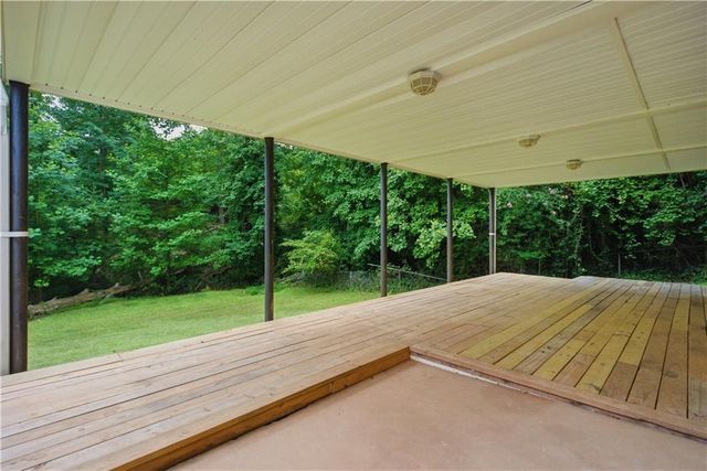 1180 Lakeshore Circle, Gainesville, GA 30501