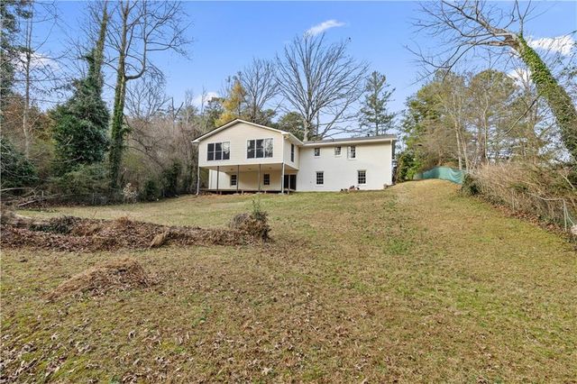 1180 Lakeshore Circle, Gainesville, GA 30501
