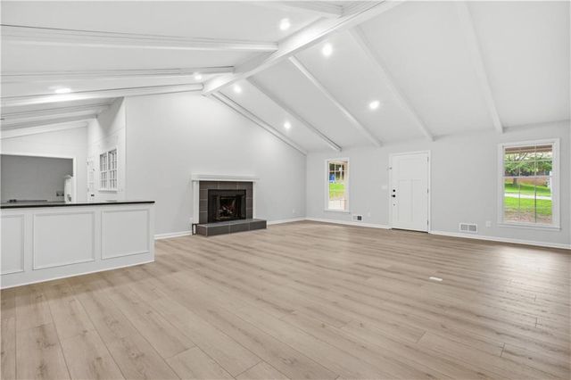1180 Lakeshore Circle, Gainesville, GA 30501