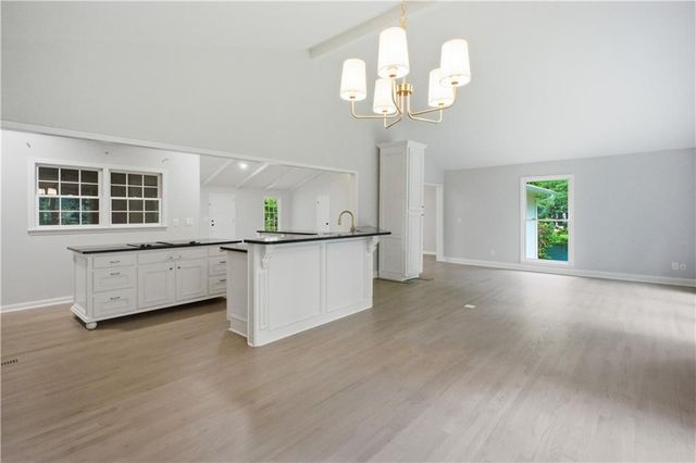 1180 Lakeshore Circle, Gainesville, GA 30501