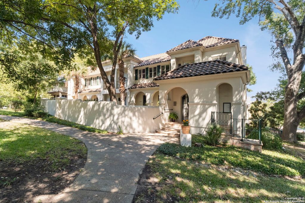 133 Saint Dennis # 133, San Antonio, TX 78209