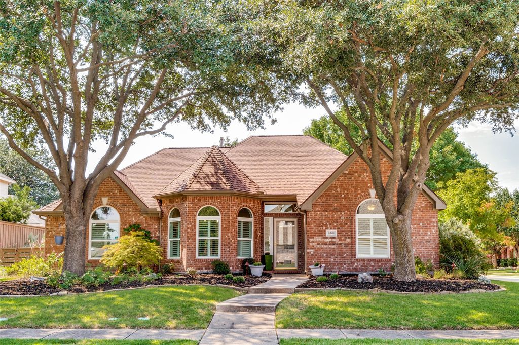 8201 Presidio Drive, Frisco, TX 75033
