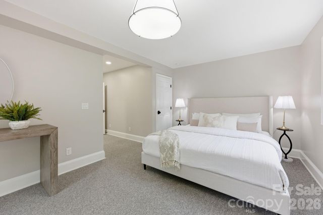 315 S Main Street, Davidson, NC 28036