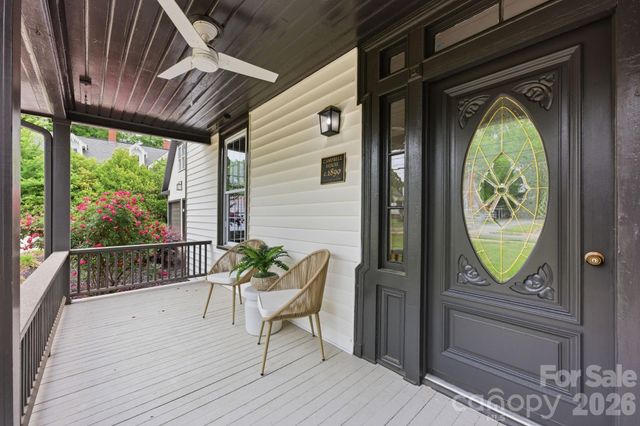315 S Main Street, Davidson, NC 28036