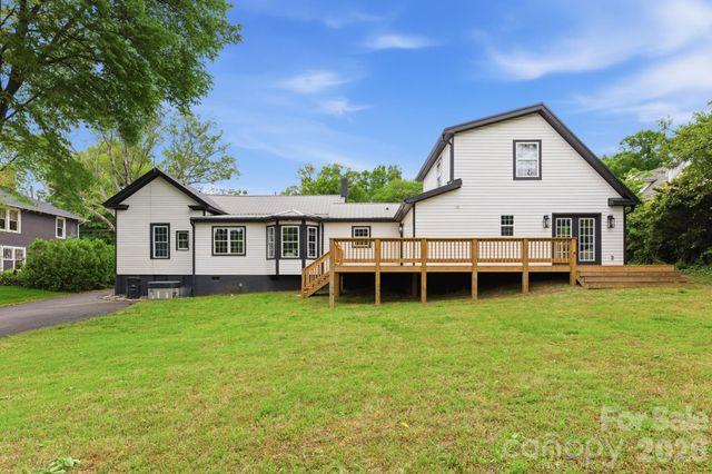 315 S Main Street, Davidson, NC 28036