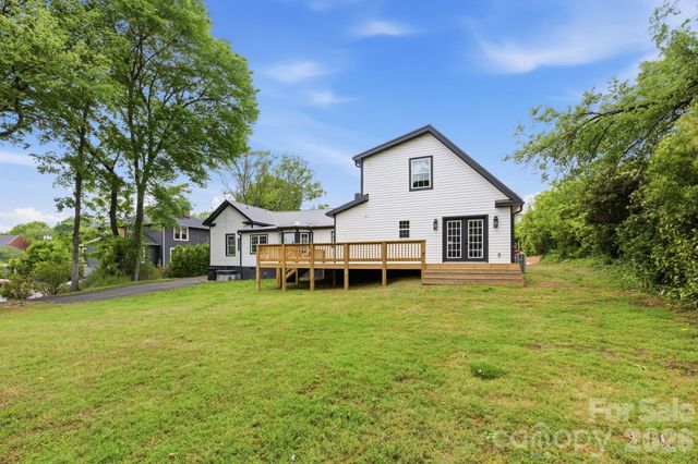 315 S Main Street, Davidson, NC 28036