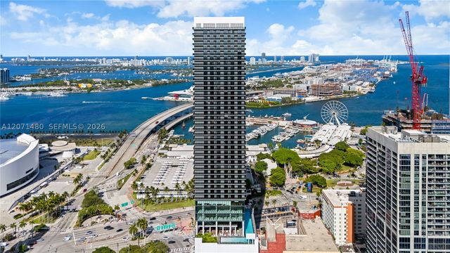 398 NE 5th St 2118, Miami, FL 33132