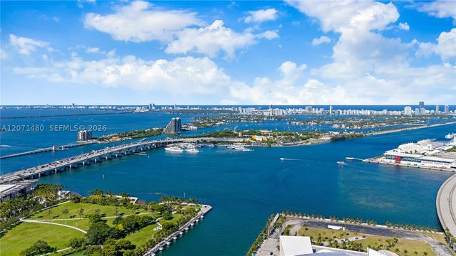 398 NE 5th St 2118, Miami, FL 33132