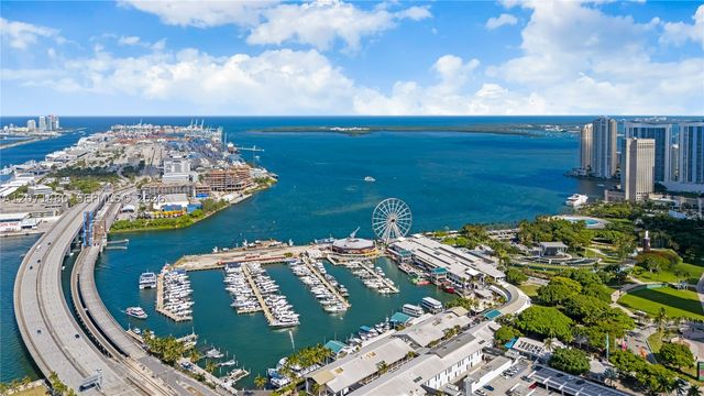 398 NE 5th St 2118, Miami, FL 33132