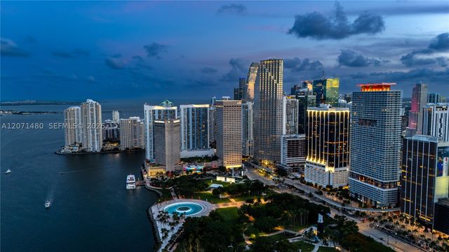 398 NE 5th St 2118, Miami, FL 33132