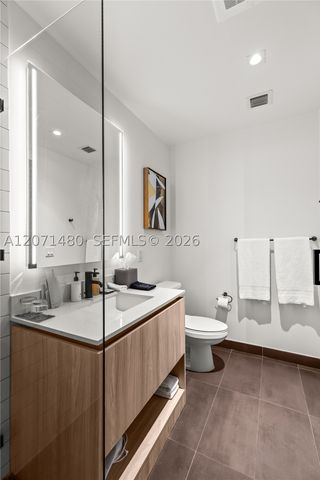 398 NE 5th St 2118, Miami, FL 33132