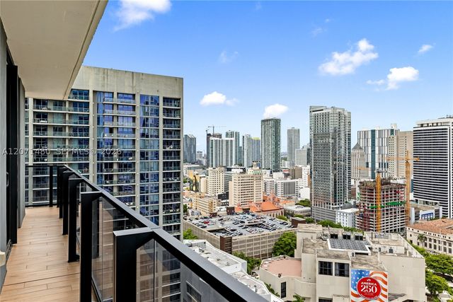 398 NE 5th St 2118, Miami, FL 33132
