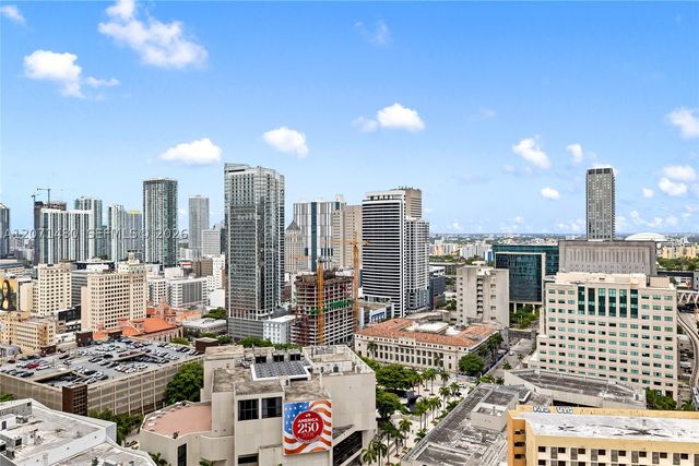 398 NE 5th St 2118, Miami, FL 33132