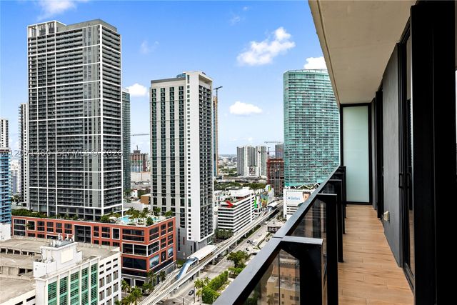 398 NE 5th St 2118, Miami, FL 33132