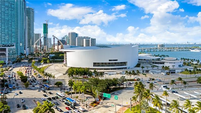 398 NE 5th St 2118, Miami, FL 33132