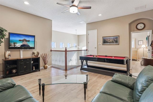 2018 CEDAR PARK LANE, Orlando, FL 32824