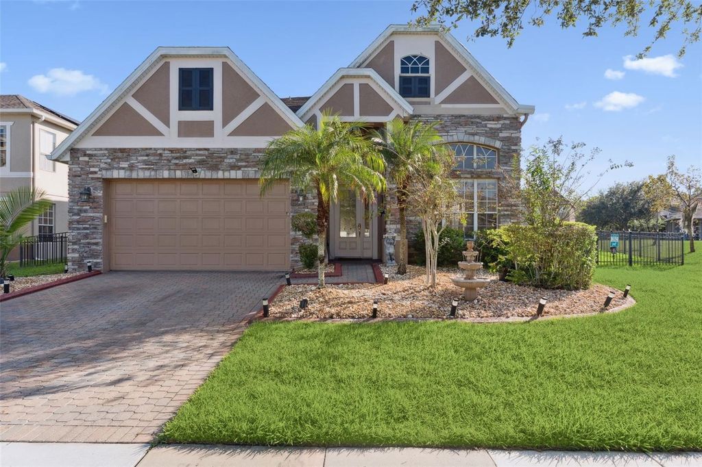 2018 CEDAR PARK LANE, Orlando, FL 32824