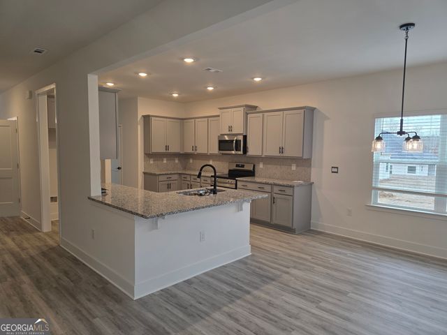 129 Harbor Drive, Macon, GA 31220