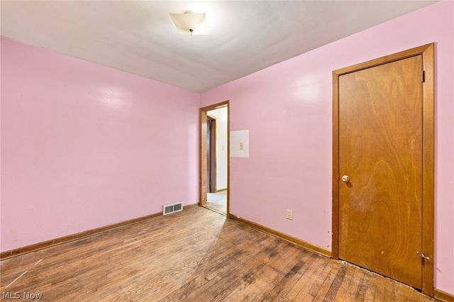 71 23rd Street NW, Barberton, OH 44203