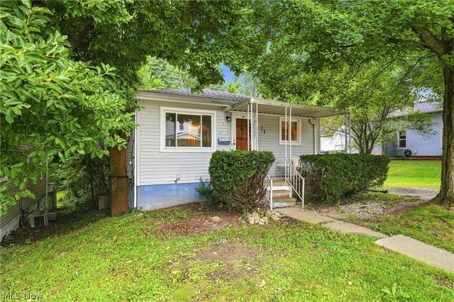 71 23rd Street NW, Barberton, OH 44203